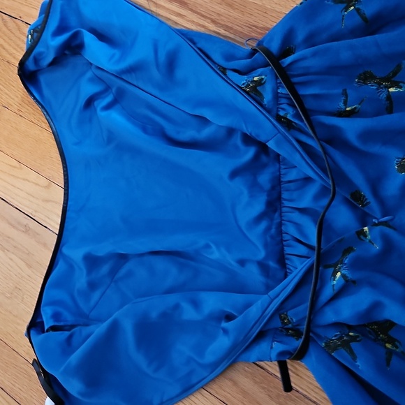 Kensie Blue A-Line Mini Dress, Cap Sleeves, Hummingbird Pattern, Belt, Zipper - Picture 12 of 12